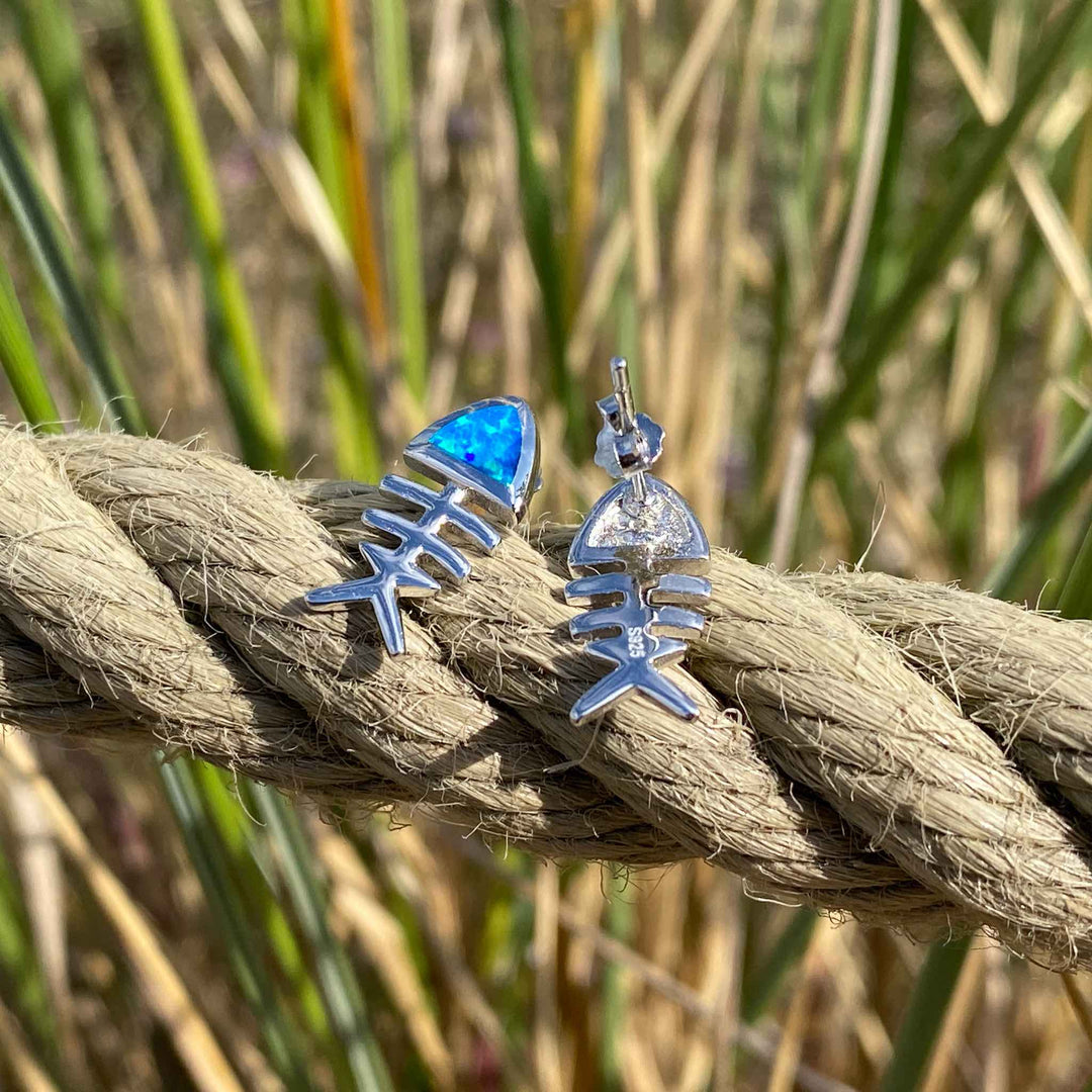 Fischgräten Ohrstecker (Opal)