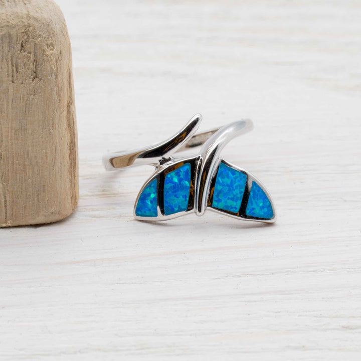 Walflossen Ring (Opal)